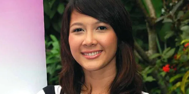 Jarang Muncul, Andrea Dian Sibuk Kuliah