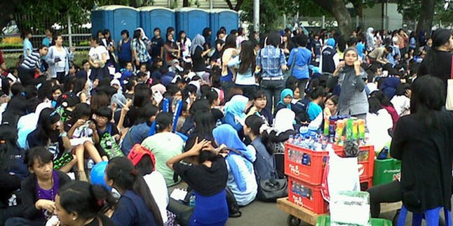 Warna Biru Dominasi KIMCHI 2011