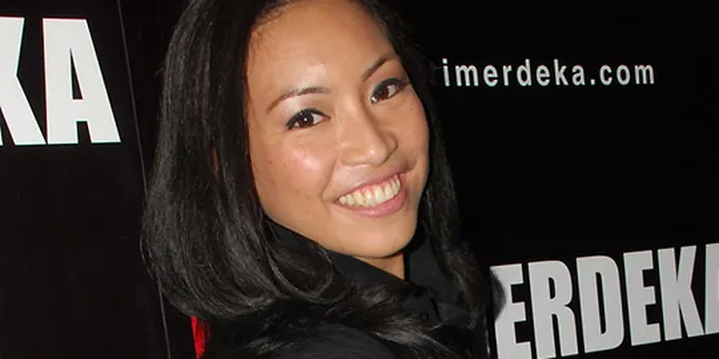 Rahayu Saraswati, Ciuman Pun Perlu Profesionalisme