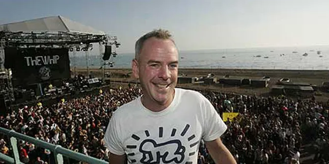 Fatboy Slim Tak Khawatir Isu Politik di Indonesia