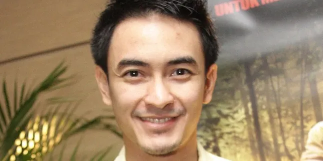 Zumi Zola Nikahi Putri Jambi?