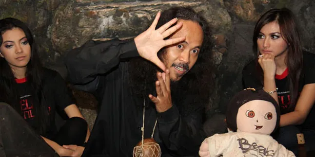 Ki Joko Bodo Bongkar Pelet Celana Dalam Ki Joko Bodo Bongkar Pelet Celana Dalam