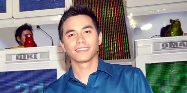 Darius Sinathrya Bawakan Acara Kuis Little Rabbit Show