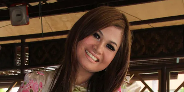 Camel Petir Anti Operasi Plastik