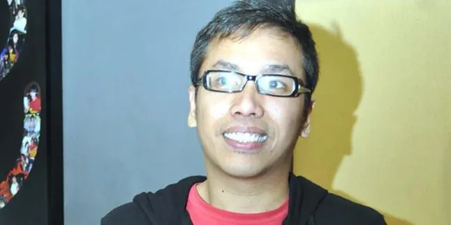 Sammy Simorangkir Gandeng Cewek Spesial