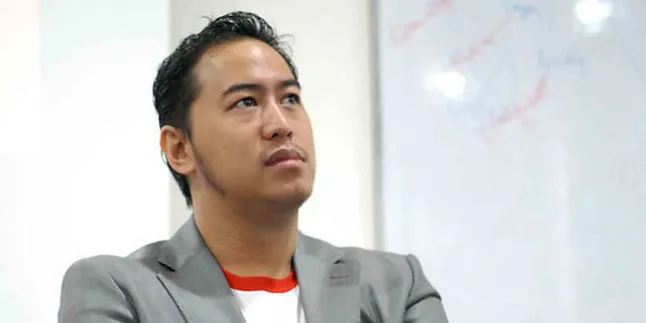 Pandji Pragiwaksono: Ngeblog Sama Dengan Toko Baju