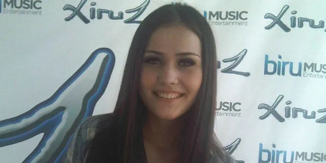 Senk Lotta Bosan Jadi Model, Ingin Bisnis