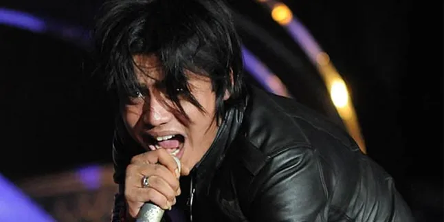 Jadi Produser, Charly Bicara Dengan Trinity