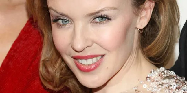 Tiba di Jakarta, Kylie Minogue Tebar Senyuman