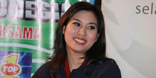 Anya Dwinov Terjun Ke Dunia Sepak Bola
