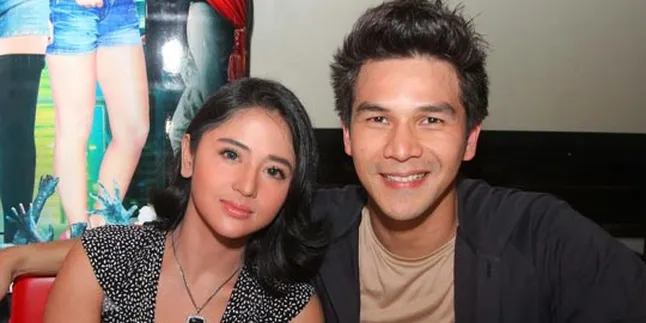 Jonathan Frizzy - Dewi Perssik Gunakan Trik Acting