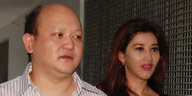 Keluarga Ari Sigit Reuni di Ruang Tahanan