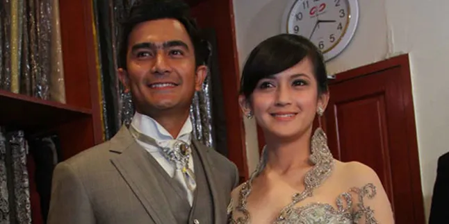 Beda 10 Tahun, Sandy Syarif - Phylsa Merasa Jodoh