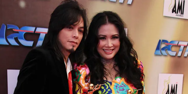 Di Balik Cerita Sukses AMI Awards 2011