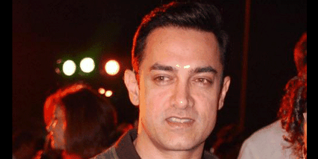 Aamir Khan Rebut Tahta 'King Khan' dari Shahrukh Khan?
