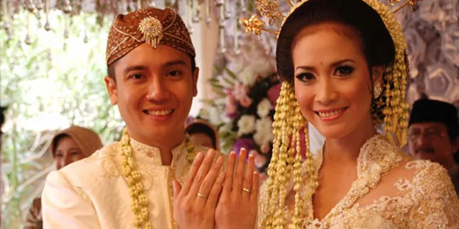 Cerita Fanny Fabriana Soal Pernikahannya Cerita Fanny Fabriana Soal Pernikahannya