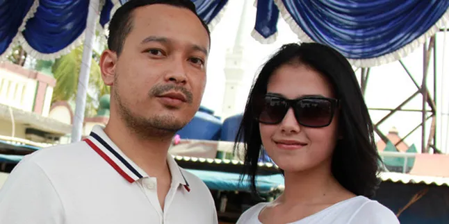 Banyu Biru Pamer Pacar Baru? Banyu Biru Pamer Pacar Baru?