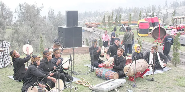Suguhan Musik Etnik di Jazz Gunung 2011