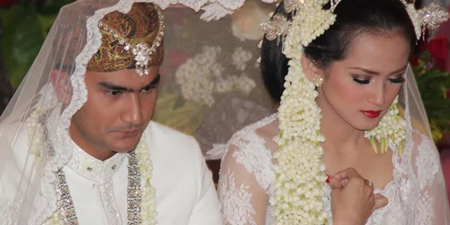 Pernikahan Sandy Syarif Minus Teman Artis