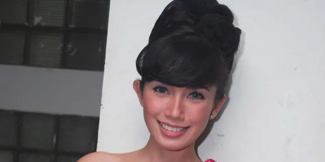 Ussy Sulistiawaty Senang Sandy Syarif Menikah