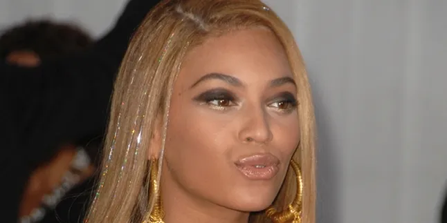 Dua Pekan Sudah Beyonce Kuasai Puncak Tangga