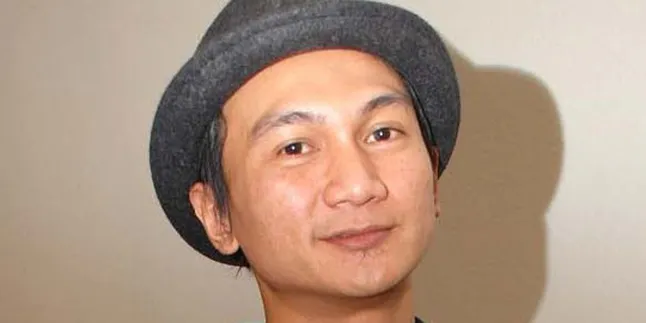 Anji Tak Pedulikan Status