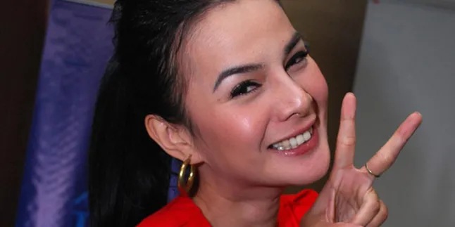 Ultah 25 Tahun, Momentum Astrid Tiar Maknai Hidup