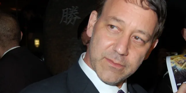 Sam Raimi Tak Puas Dengan Versi Pertama 'THE EVIL DEAD'