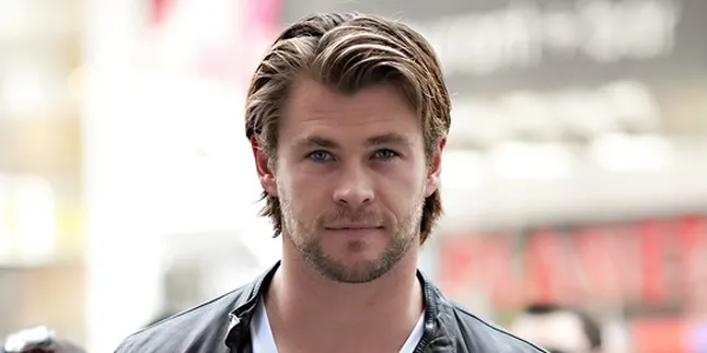 Chris Hemsworth, Dari Enterprise ke Formula 1