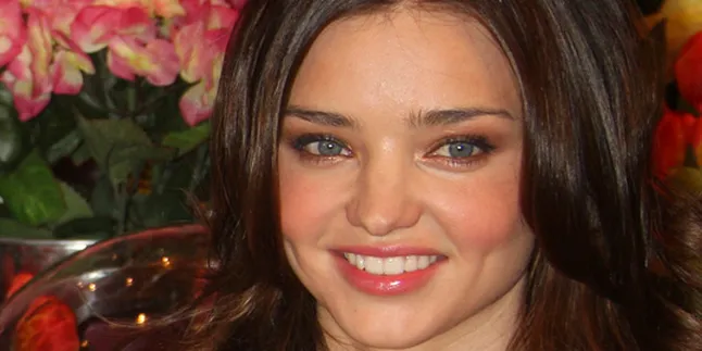 Miranda Kerr Berikan Nama Mantan Pacar Pada Bayinya!