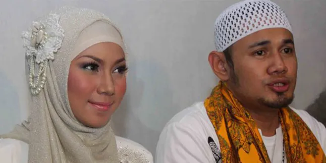 Guntur Bumi-Puput Melati Launching Album Perdana