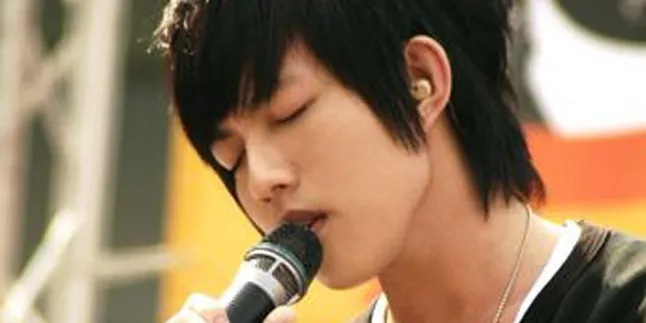 Simak MV Terbaru Yoga Lin, Penyanyi Asal Taiwan