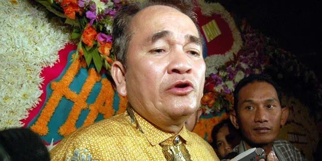 Anak Minta Anna Cari Ruhut Baru