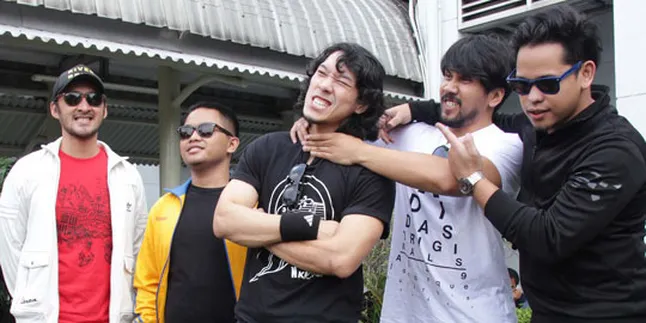 Pasca Hengkangnya Rizki, Alexa Tetap Solid