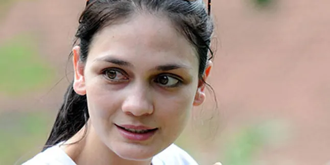 Luna Maya Optimis Kelak Nikah Dengan Ariel