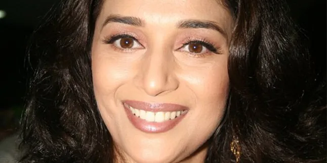 Madhuri Dixit Launching Zamrud Untuk Gajah!