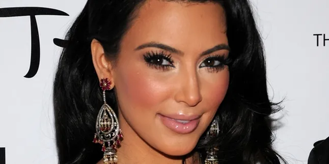 Tak 'Dipakai', Kim Kardashian Gugat Perusahaan Clothing Tak 'Dipakai', Kim Kardashian Gugat Perusahaan Clothing