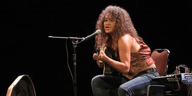 Daniel Sahuleka: Tulis Lagu Tak Sama Seperti Bikin Kursi