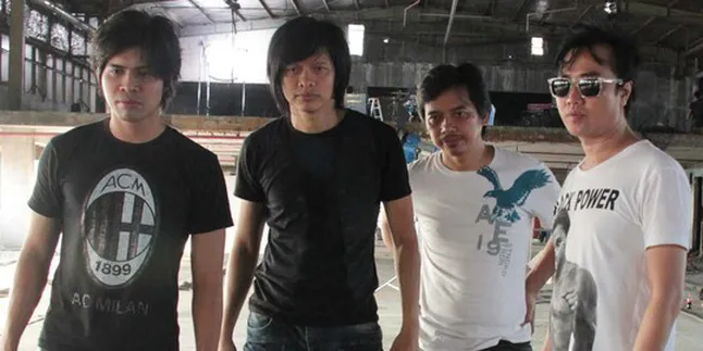 Gigi Kembali Rilis Single Religi Gigi Kembali Rilis Single Religi