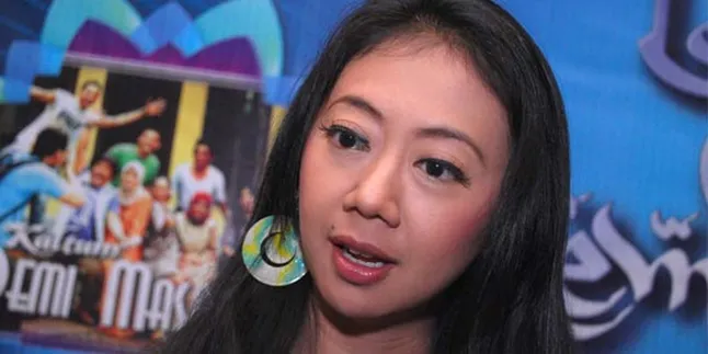 Asri Pramawati Seksi Banget! Asri Pramawati Seksi Banget!