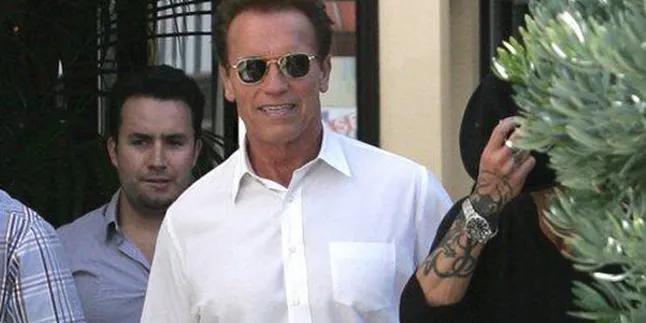 Putra Arnold Schwarzenegger Dilarikan ke ICU