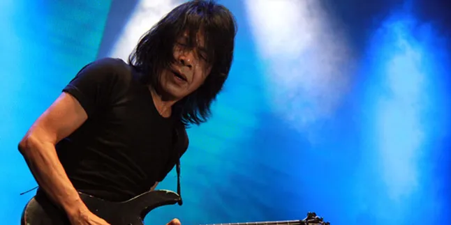 God Bless Bikin Single Religi? God Bless Bikin Single Religi?