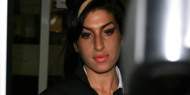 Jenazah Amy Winehouse Dimakamkan Hari Ini