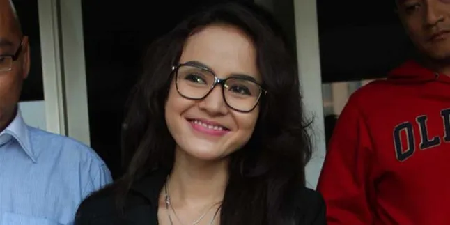 Cynthiara Alona Tertipu Sikap Melas Kana Cynthiara Alona Tertipu Sikap Melas Kana
