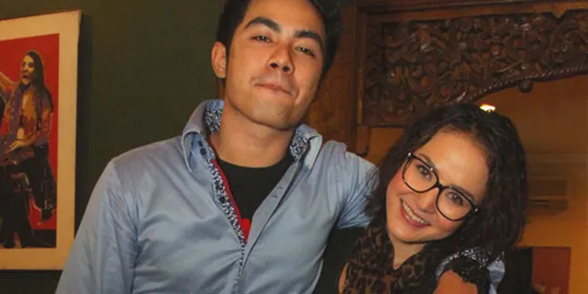 Cinta Cynthiara Alona Berawal dari Bebek Goreng