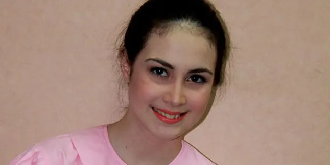 Arumi Belum Belum Temukan Pria Yang Cocok