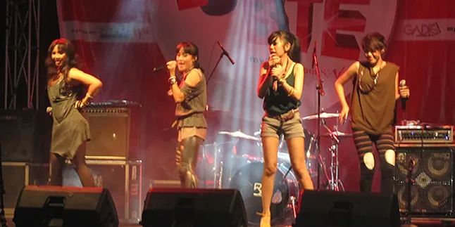 Live's Bite Jogja Baurkan Musisi dan Pengunjung Live's Bite Jogja Baurkan Musisi dan Pengunjung