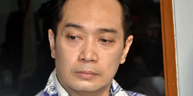 Adjie Notonegoro Dituntut 18 Bulan