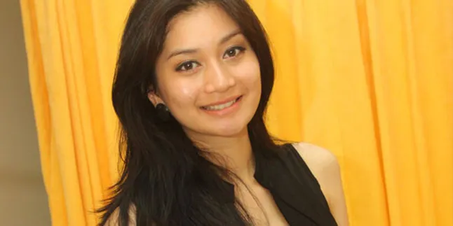 Ayu Pratiwi Ngabuburit Main Game