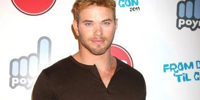 Kellan Lutz Sempat Tolak Peran Edward Cullen